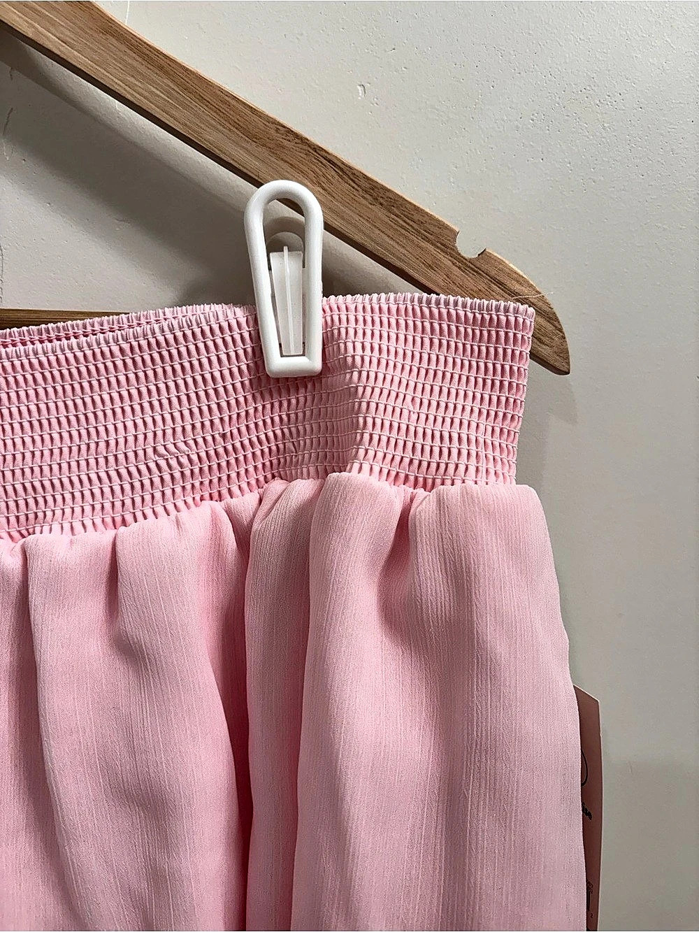 High Rise Pink Ruffle Skort Size Medium - Picture 3 of 6